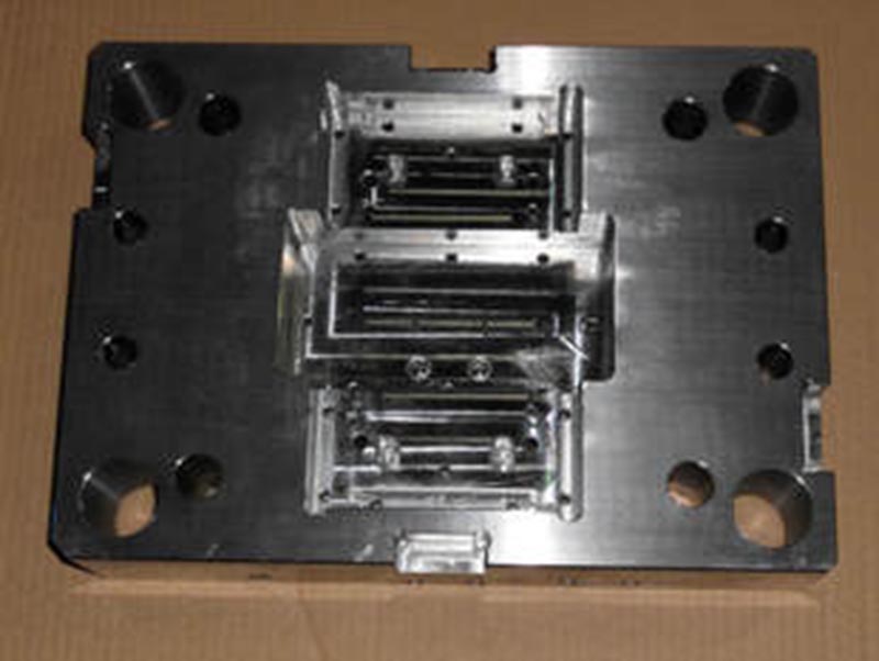 岳阳精密塑料模-06